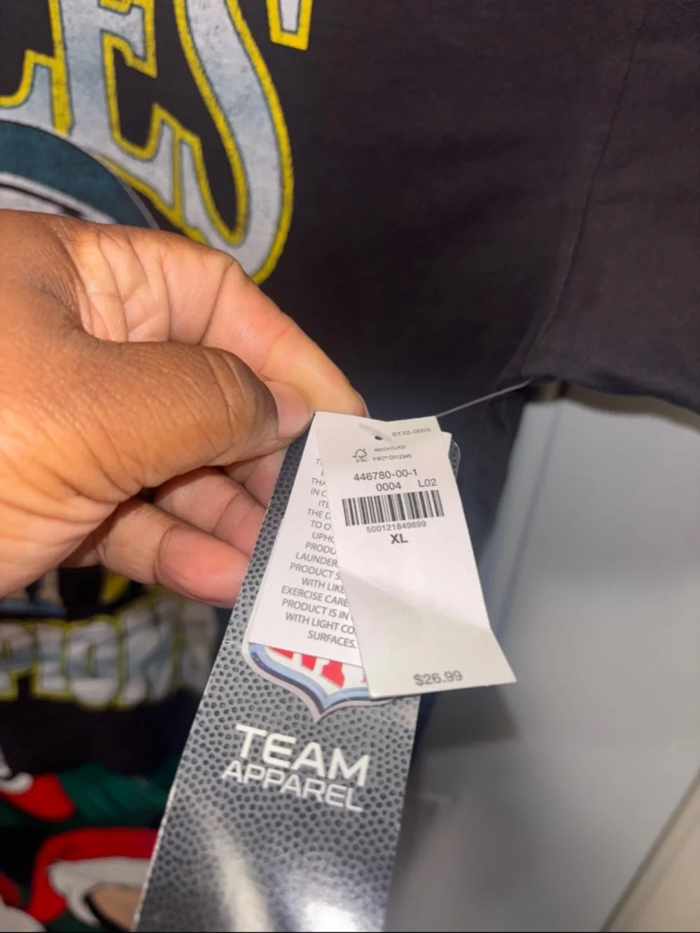 Team Apparel Black Philadelphia Eagles 2017 Champions Graphic Tee - Picture 5 of 8